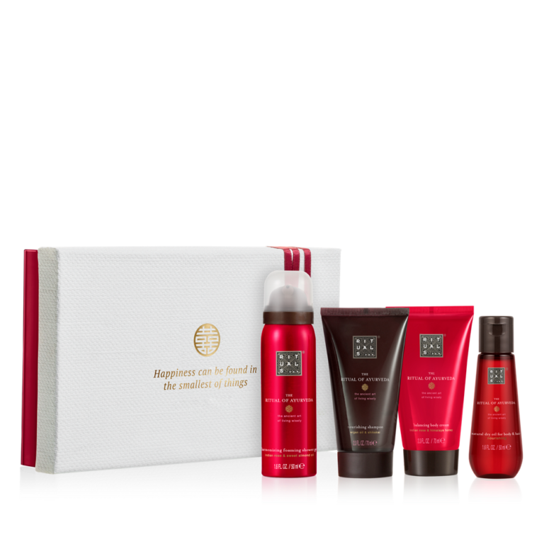 <p>Deze prachtige gift set bevat een doucheschuim, shampoo, bodycrème en droge olie. Bereik innerlijke harmonie met deze verzachtende en aromatische producten op basis van Indiase roos en zoete amandelolie. geef de verpakking van de gift set een tweede leven door er foto's, brieven of andere voorwerpen in te bewaren. </p><p><span class="price_excl"><strong>€ 15,54</strong> incl. 10% korting </span><em><span class="price_incl">(€ 18,80 incl. BTW)<br />Minimale afname: 10 stuks</span></em></p>