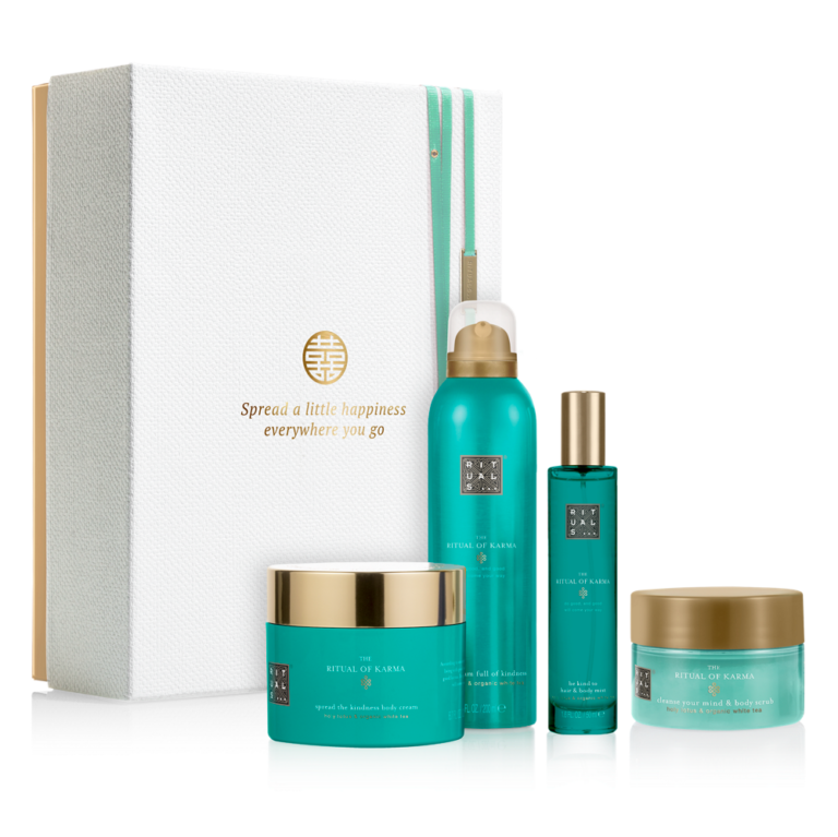 <p>Deze prachtige gift set bevat een doucheschuim, bodyscrub, bodycrème en hair & body spray. Ervaar de ultieme zomersensatie met deze verzachtende producten op basis van het bloemige aroma van heilige lotus en witte thee. geef de verpakking van de gift set een tweede leven door er foto's, brieven of andere voorwerpen in te bewaren.</p><p><span class="price_excl"><strong>€ 29,68</strong> incl. 10% korting </span><em><span class="price_incl">(€ 35,91 incl. BTW)<br />Minimale afname: 5 stuks</span></em></p>